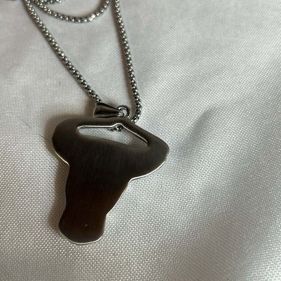 Taurus/Bull Head Stainless Steel Unisex Pendant & 24” Box Link Chain. NWT - Picture 5 of 7